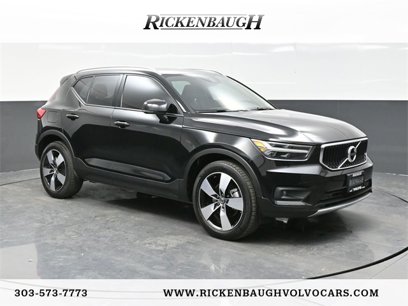 Used 2022 Volvo XC40 T5 Momentum w/ Premium Package