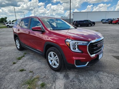Used 2024 GMC Terrain SLE