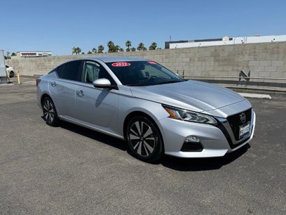 Certified 2022 Nissan Altima 2.5 SV