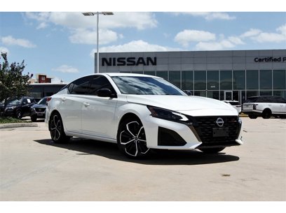 Used 2023 Nissan Altima 2.5 SR w/ SR Premium Package