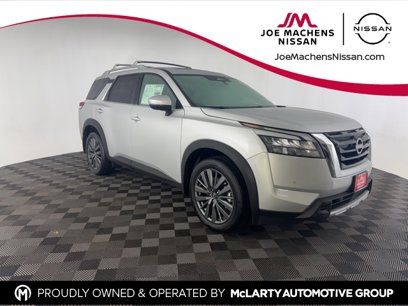 New 2025 Nissan Pathfinder SL w/ SL Premium Package