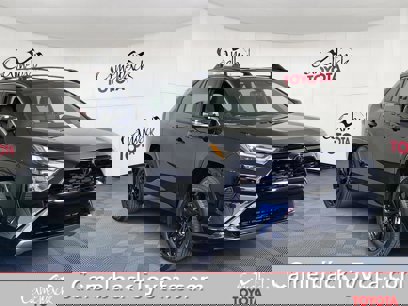 New 2025 Toyota RAV4 SE