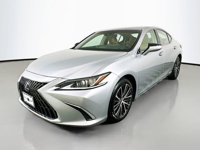 Used 2022 Lexus ES 300h w/ Premium Package