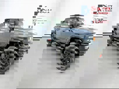 New 2025 GMC Hummer EV 2X w/ LPO, Sport Package