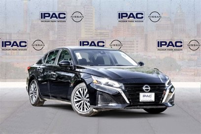 Used 2023 Nissan Altima 2.5 SV