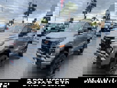 New 2024 GMC Canyon Elevation w/ Trailering Package