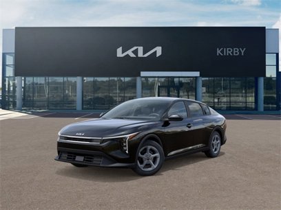New 2025 Kia K4 LXS