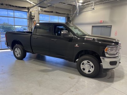 New 2024 RAM 2500 Tradesman w/ Chrome Appearance Group