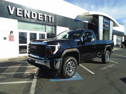 New 2025 GMC Sierra 3500 Pro w/ Convenience Package