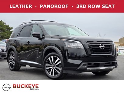 Used 2024 Nissan Pathfinder Platinum w/ Black Appearance Package