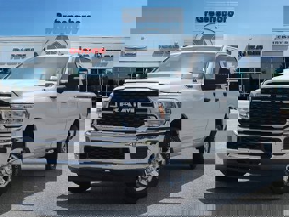 New 2024 RAM 2500 Tradesman w/ Towing Technology Group