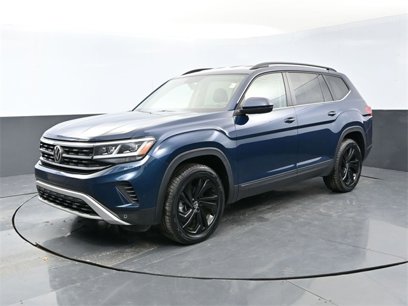 Used 2022 Volkswagen Atlas SE w/ Black Wheel Package
