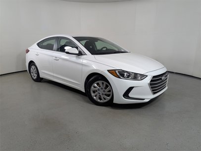Used 2018 Hyundai Elantra SE w/ SE Connectivity Package 04