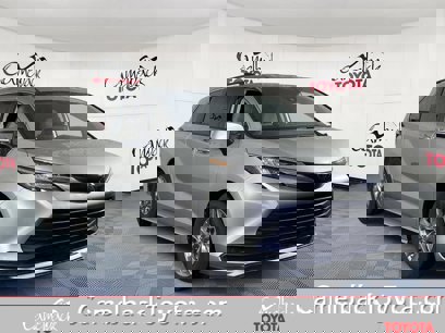 Used 2022 Toyota Sienna LE