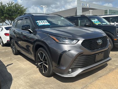 Used 2022 Toyota Highlander XSE