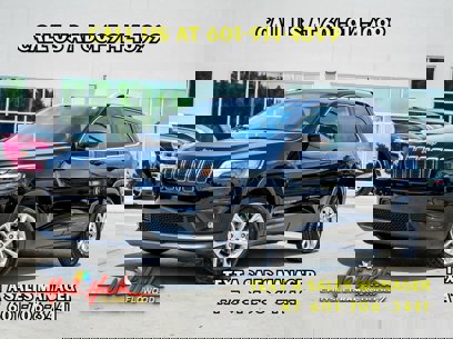 Used 2019 Jeep Cherokee Latitude w/ Cold Weather Group