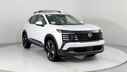New 2025 Nissan Kicks SR w/ Illumination Package