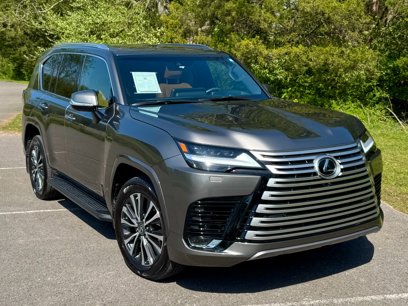 Used 2023 Lexus LX 600 4WD w/ Premium Package