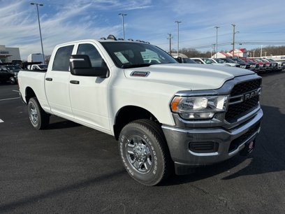 New 2024 RAM 2500 Tradesman w/ Chrome Appearance Group