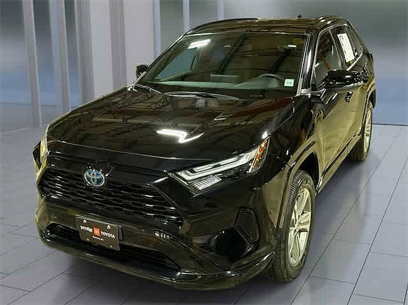 Used 2022 Toyota RAV4 SE