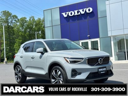 New 2025 Volvo XC40 B5 Ultra w/ Climate Package