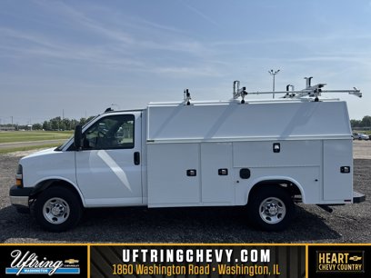 New 2025 Chevrolet Express 3500 w/ Power Convenience Package