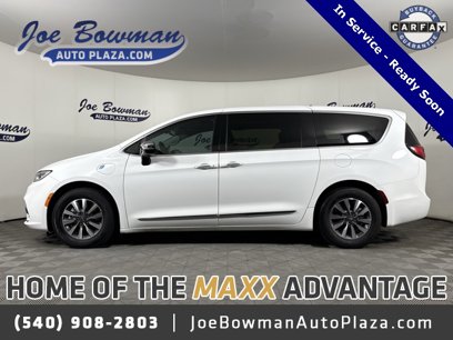 Used 2023 Chrysler Pacifica Limited