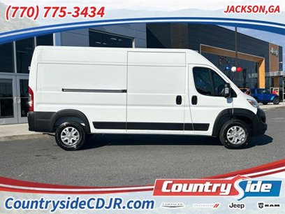 New 2025 RAM ProMaster 2500 w/ Quick Order Package 22G SLT