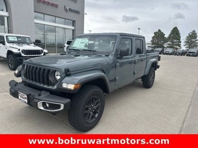 New 2024 Jeep Gladiator Sport