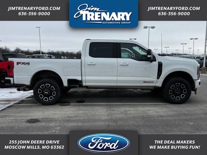 New 2025 Ford F350 Platinum w/ FX4 Off-Road Package