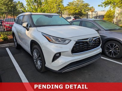 Used 2023 Toyota Highlander Platinum