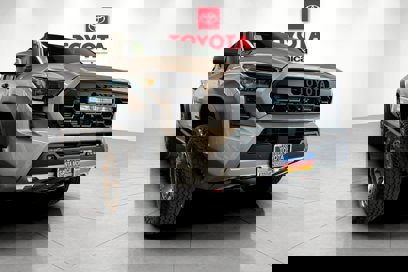 New 2025 Toyota Tacoma Trailhunter