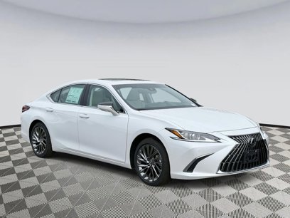 New 2025 Lexus ES 300h w/ Luxury Package