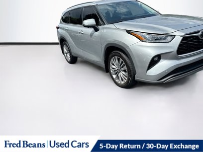 Used 2023 Toyota Highlander L