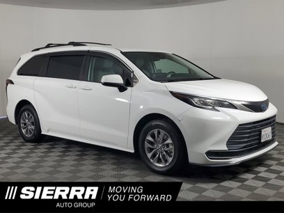 Used 2022 Toyota Sienna LE