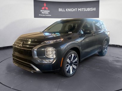 New 2025 Mitsubishi Outlander SE