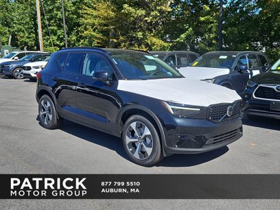 New 2026 Volvo XC40 B5 Plus w/ Protection Package Premier
