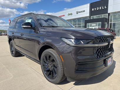 New 2025 Lincoln Navigator Reserve w/ Jet Appearance Package