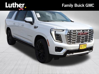 New 2025 GMC Yukon XL Denali w/ Sun & Power Step Package