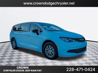 New 2025 Chrysler Voyager LX