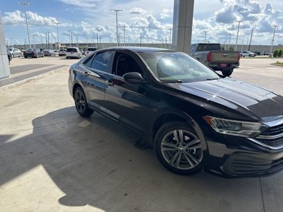 Used 2024 Volkswagen Jetta SE