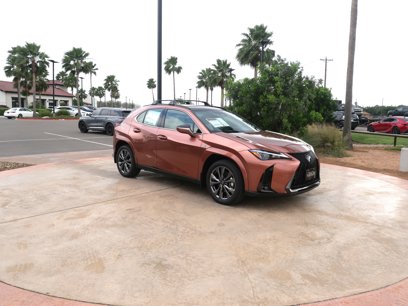 New 2025 Lexus UX 300h FWD