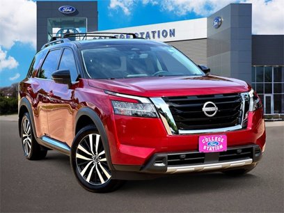 Used 2024 Nissan Pathfinder Platinum