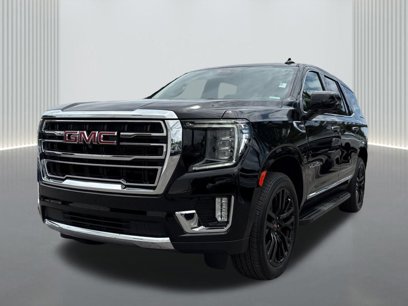 Used 2024 GMC Yukon SLT w/ SLT Luxury Package