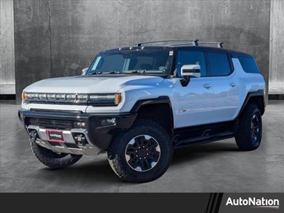 New 2025 GMC Hummer EV 2X w/ LPO, Roof Cross Rail Package