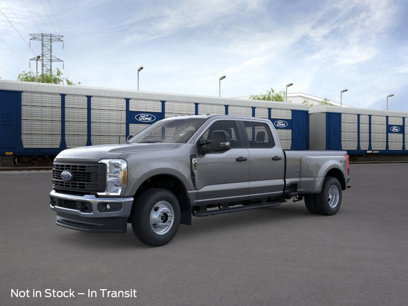 New 2025 Ford F350 XL