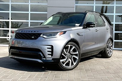 New 2025 Land Rover Discovery Dynamic SE