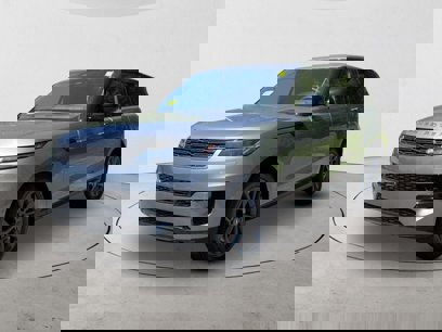 New 2025 Land Rover Range Rover Sport