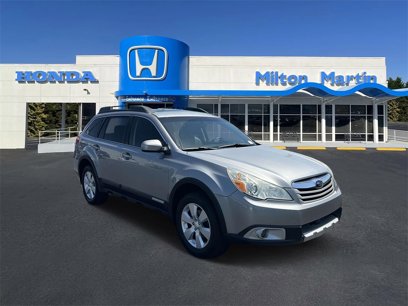 Used 2011 Subaru Outback 2.5i Limited w/ PWR Moonroof Pkg