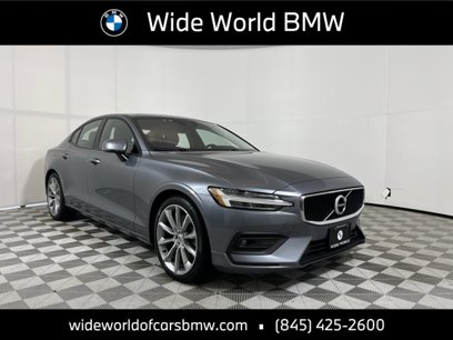Used 2021 Volvo S60 T6 Momentum w/ Premium Package